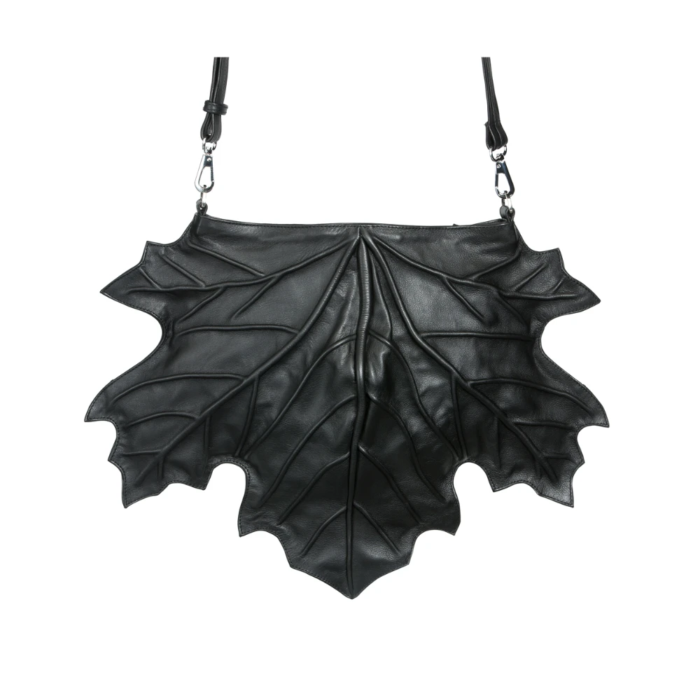Maple Black Classic Leather